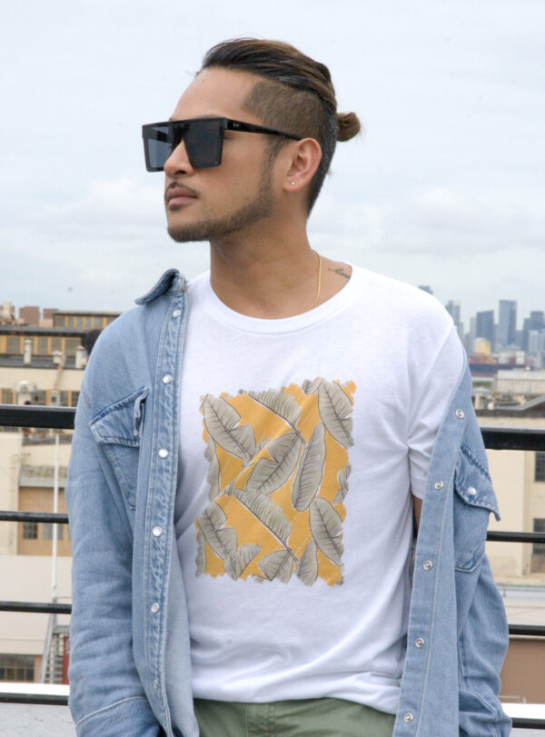 BANANA LEAVES TEE